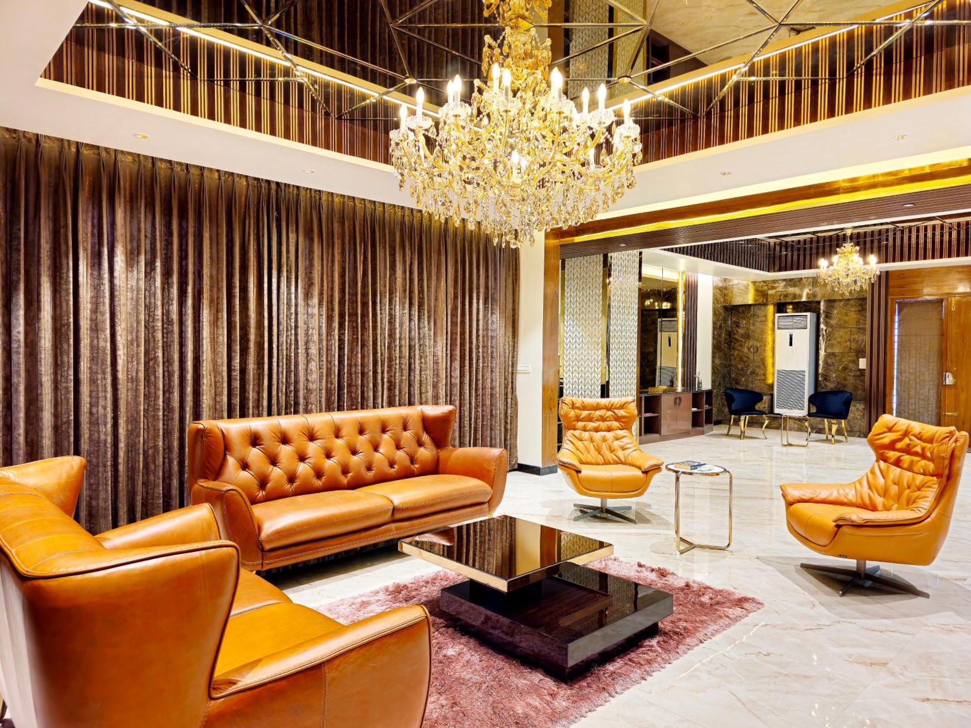 Apartament The Pentouz On 100 Feet Road Indiranagar - An Urban Luxury Retreat Bengaluru Zewnętrze zdjęcie