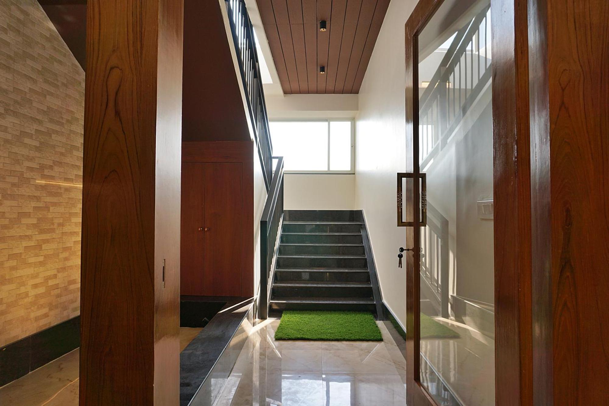 Apartament The Pentouz On 100 Feet Road Indiranagar - An Urban Luxury Retreat Bengaluru Zewnętrze zdjęcie