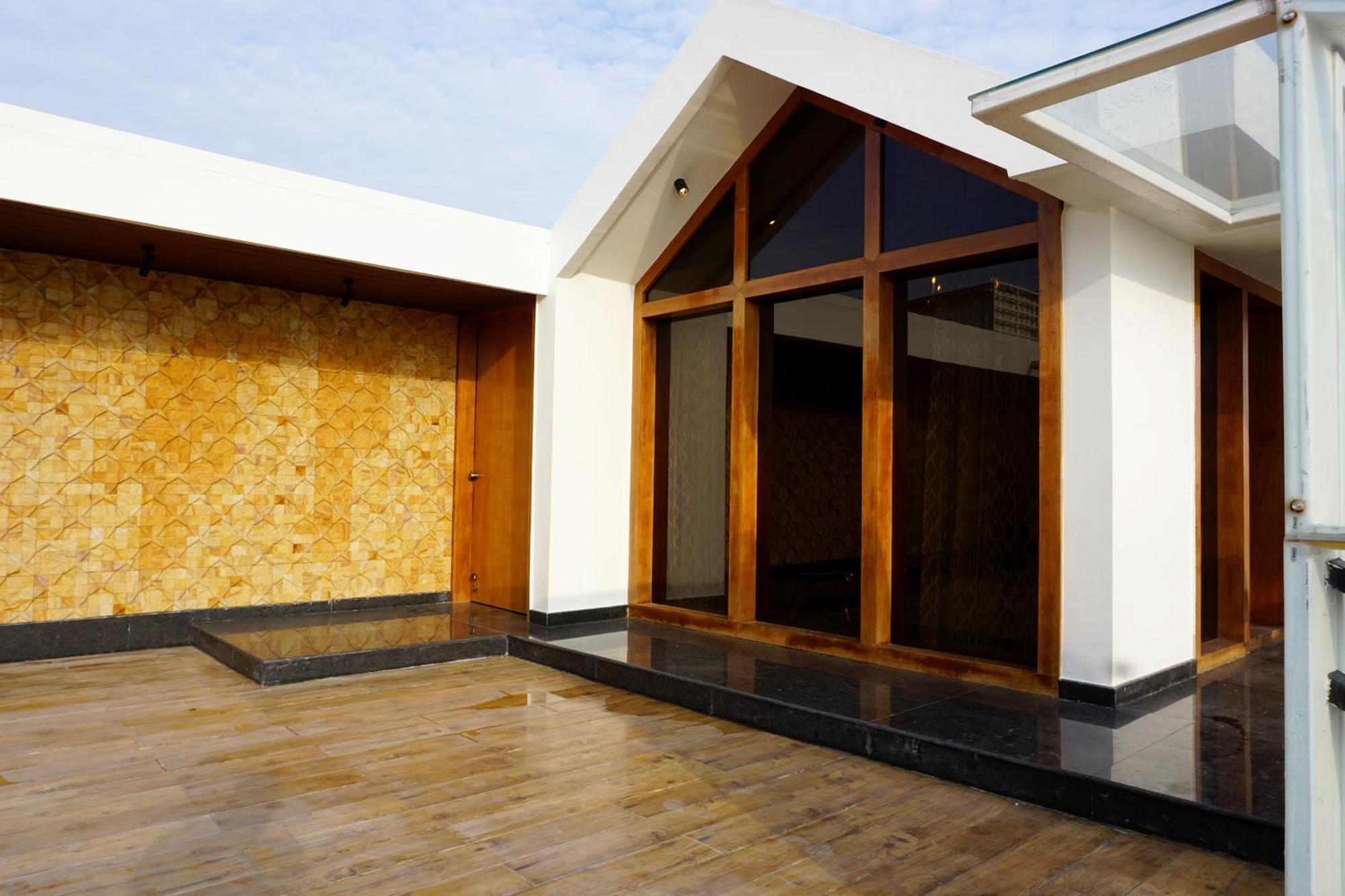 Apartament The Pentouz On 100 Feet Road Indiranagar - An Urban Luxury Retreat Bengaluru Zewnętrze zdjęcie