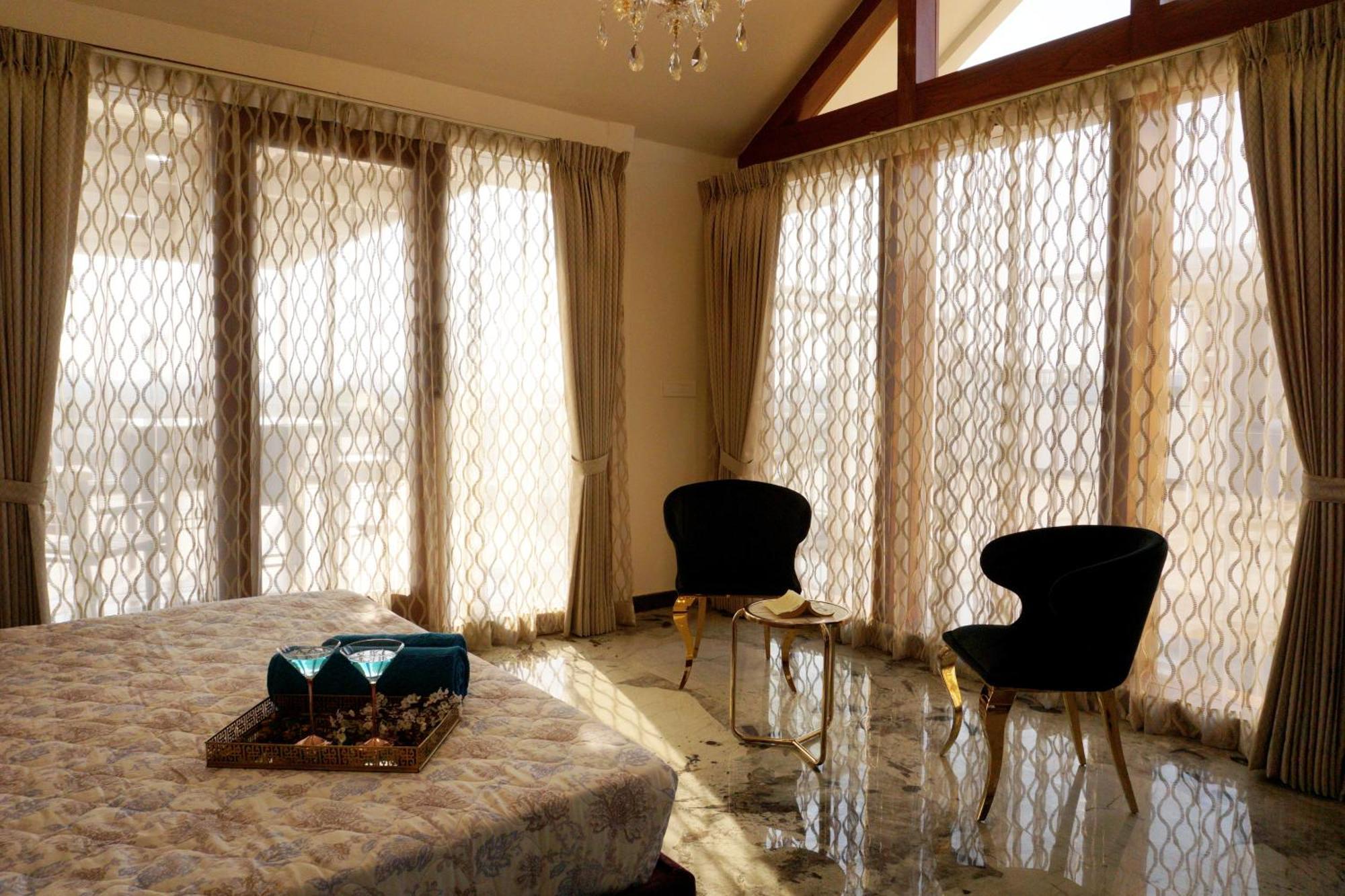 Apartament The Pentouz On 100 Feet Road Indiranagar - An Urban Luxury Retreat Bengaluru Zewnętrze zdjęcie